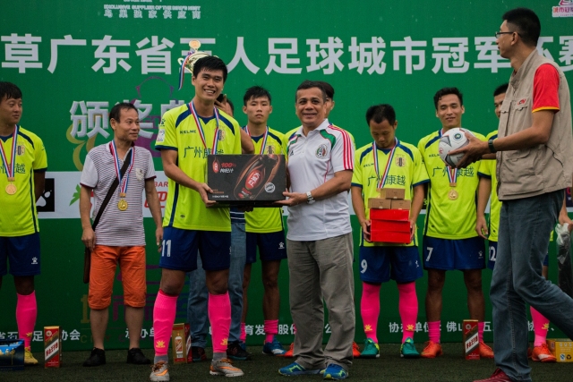 冠军(CHAMPION)官方网站 - 行业领先的体育数据平联系我们